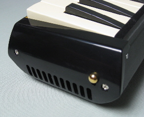 hammond_bass_detail_2